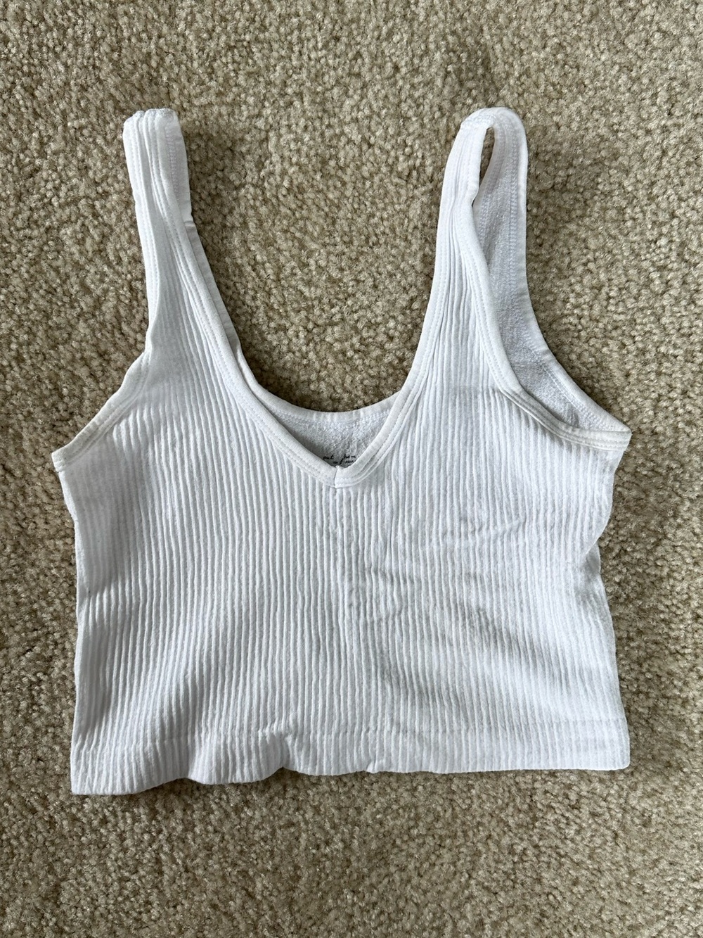 Urban Outfitters Out From Under Drew Seamless Ribbed Cropped Tank Top (M)